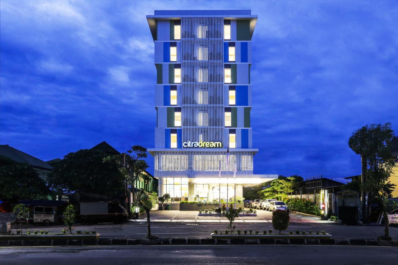 Hotel Citradream Чиребон Экстерьер фото